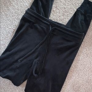 American Eagle Black Velvet Legging